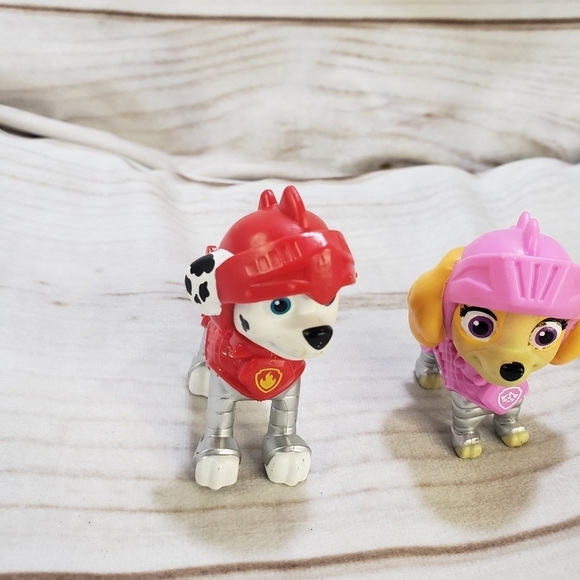 Paw Patrol Rescue Knights Pups Figure Lot Set Of 3 Marshall Skye Rubble 2.5 Inch - Picture 2 of 10